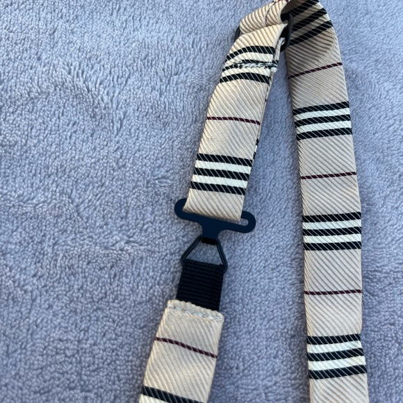 Burberry Kids Necktie (PRICE FIRM❤️) - Picture 6 of 14